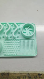 Σιλικόνη Licking Mat για Σκύλους & Γάτες – Αντιολισθητικό Slow Feeder Μπολ